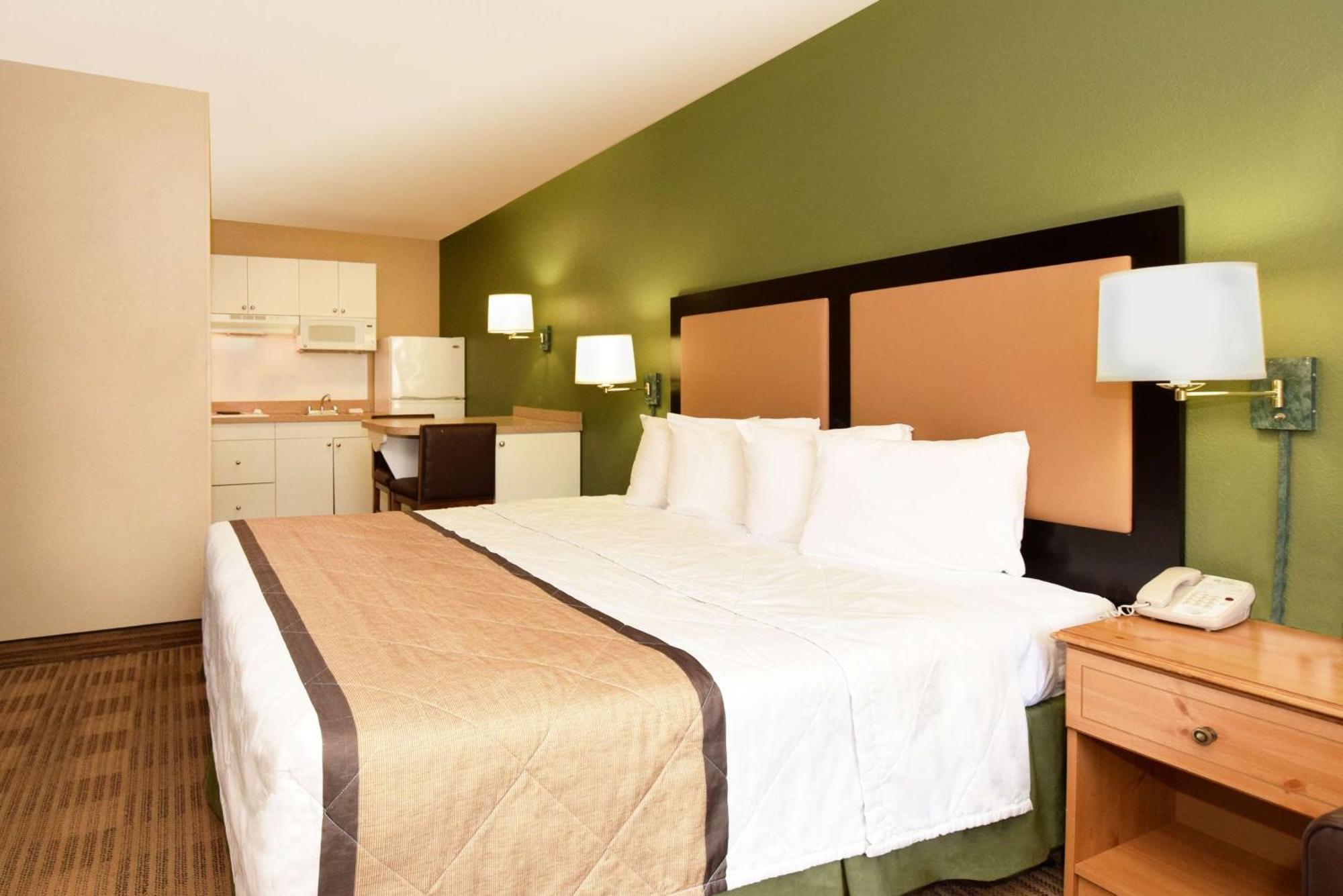 Extended Stay America Select Suites - Durham - University - Ivy Creek Blvd Экстерьер фото