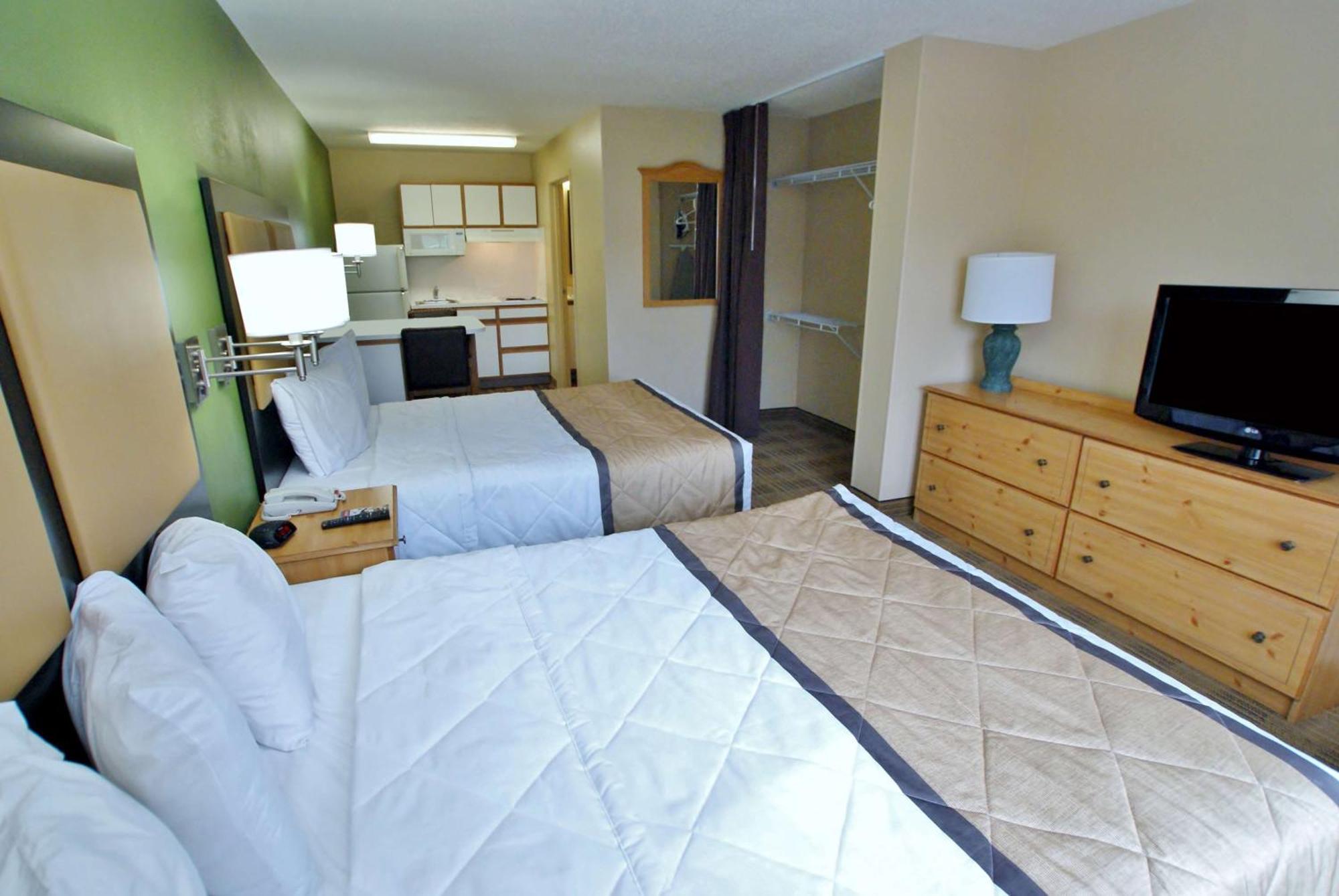 Extended Stay America Select Suites - Durham - University - Ivy Creek Blvd Экстерьер фото